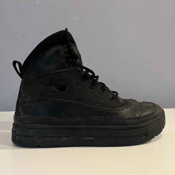 Nike ACG Woodside 2 High Boys Size 5.5Y - Picture 3 of 6